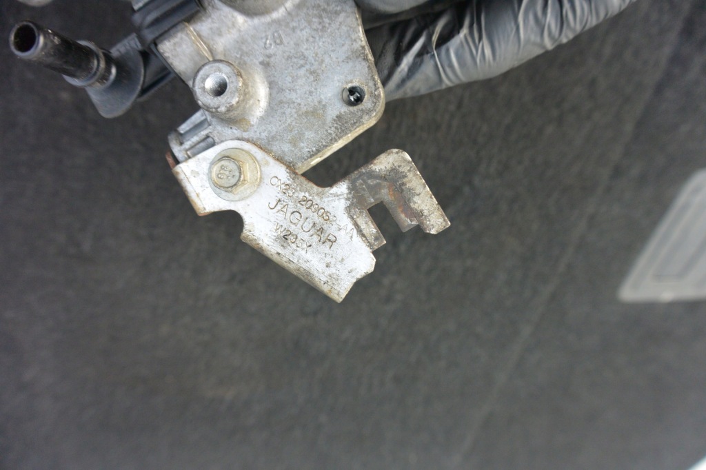 фото №6, Насос вакуум 2.2d jaguar xf x250 lift uk