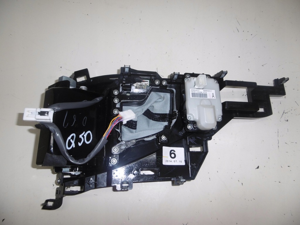 фото №11, Туннель средний рамка пепельница infiniti q50