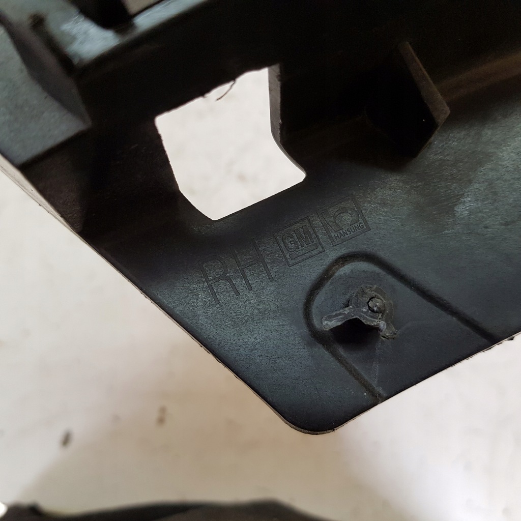 фото №5, Направляющая лампы правый перед opel mokka