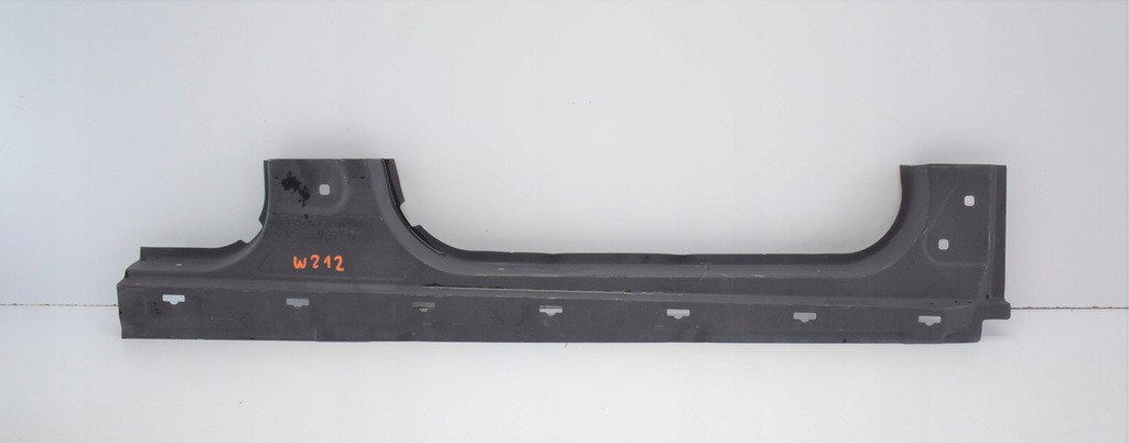 фото №1, Mercedes e klasa w212 порог правый обшивка org новый