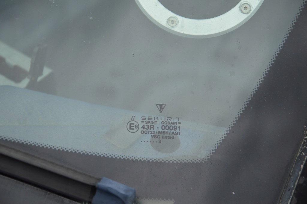 Porsche boxster s 986 стекло лобовое передняя Оригинал