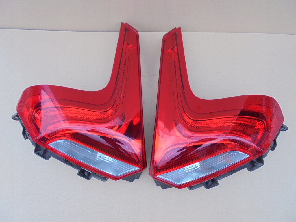 фото №1, Лампа volvo v40 ii xc40 левая задняя