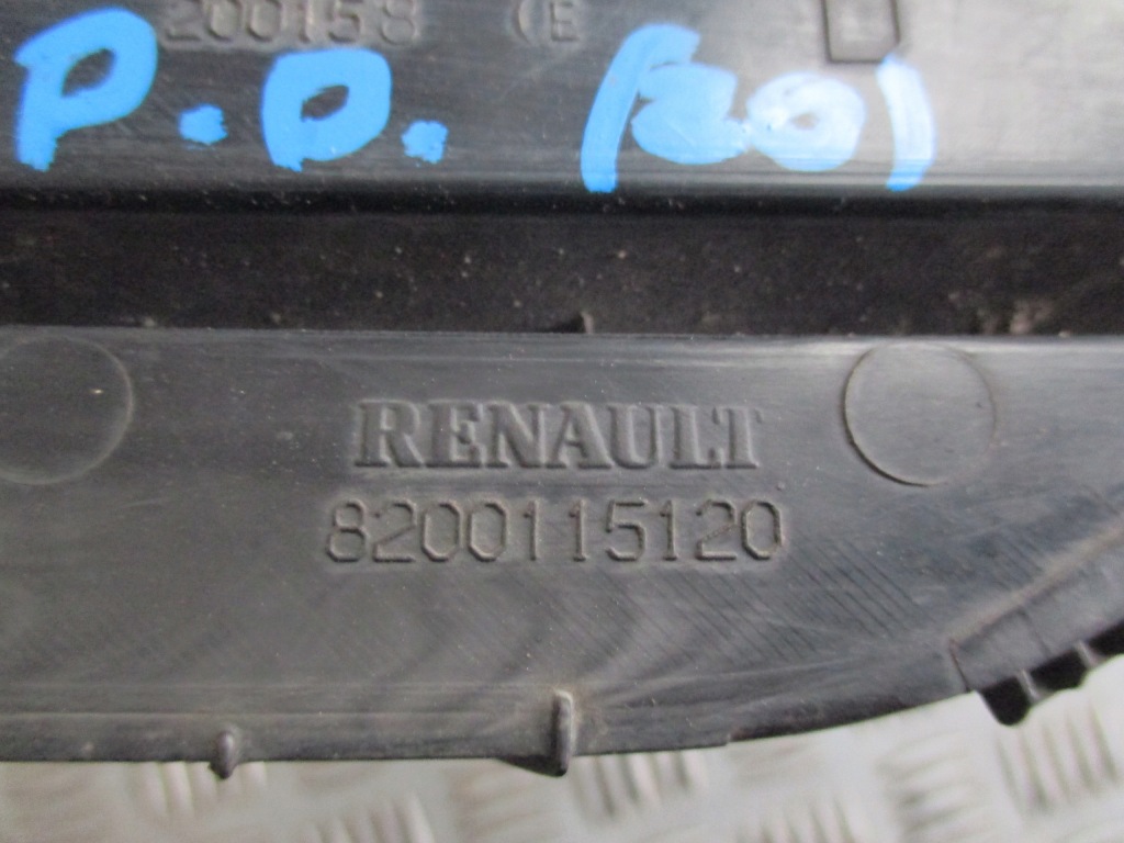 фото №3, Заглушка бампера перед renault megane ii 02-06r