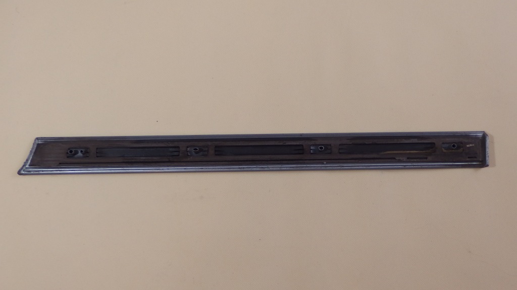 фото №5, Audi a3 молдинг права задня задня крила 8p3853700 b