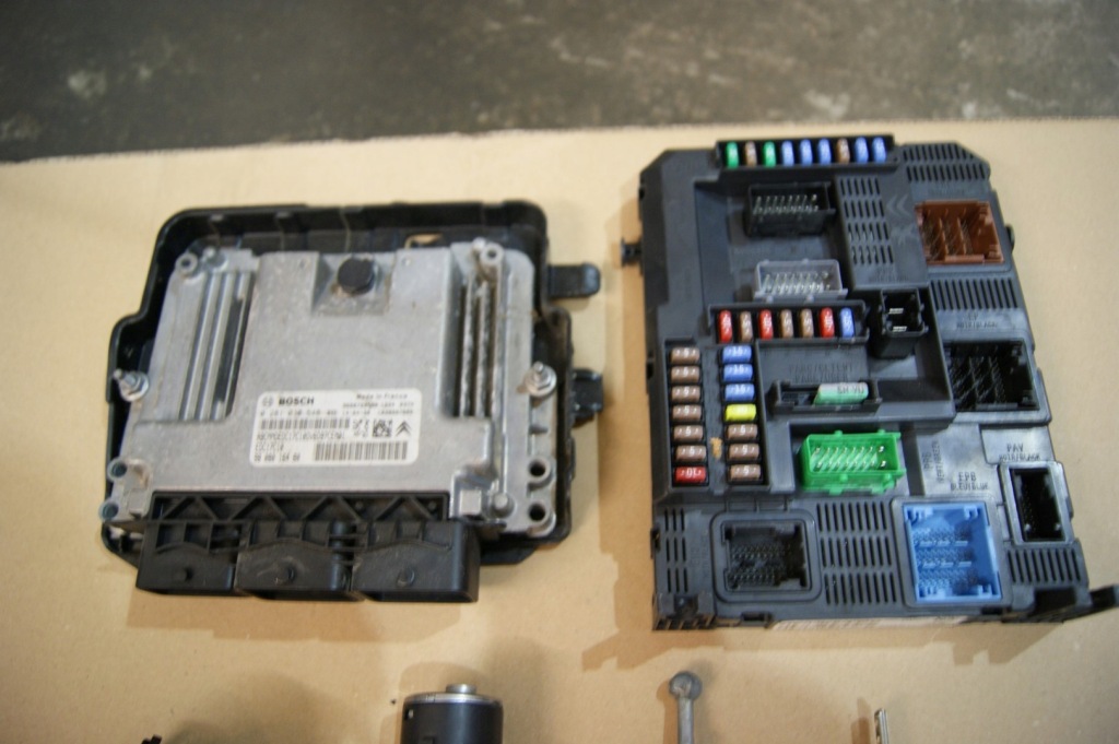 фото №3, Citroen cactus 1.6 ehdi полуавтомат бортовой компьютер набор