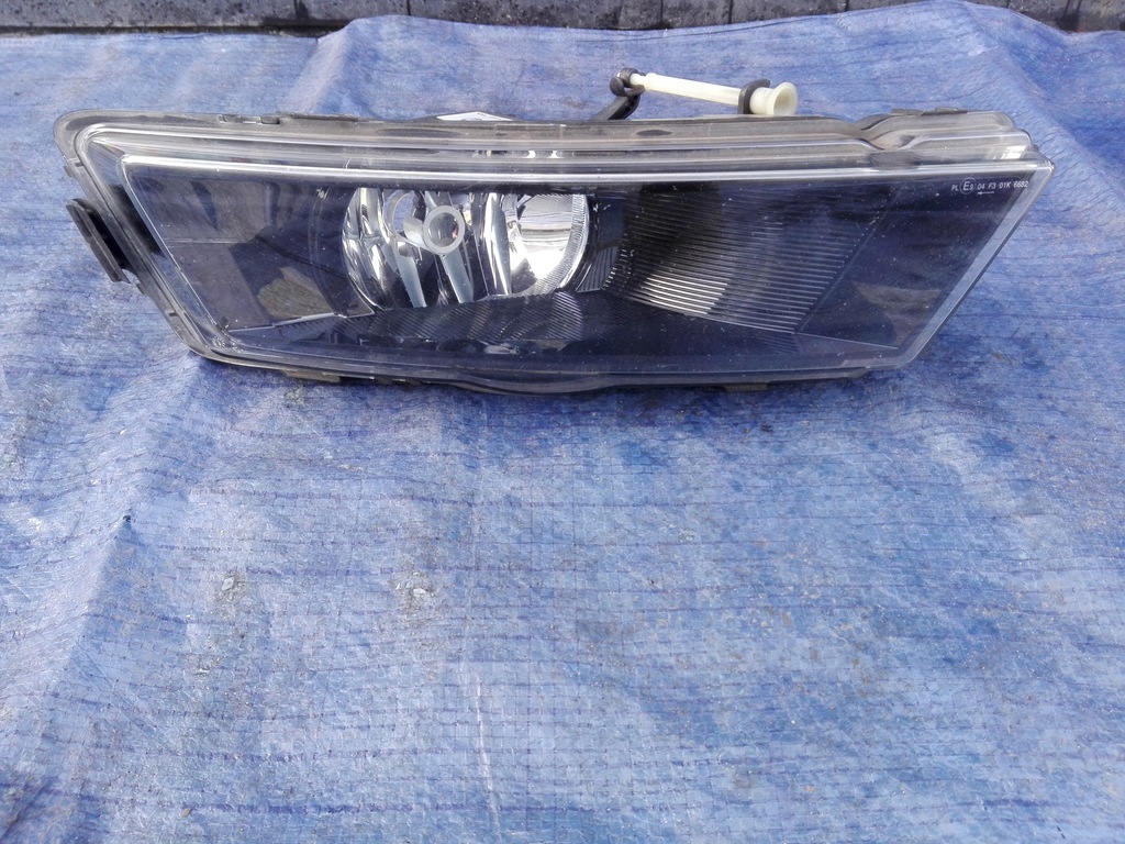 фото №1, Skoda rapid 5ja протитуманна фара правий лампа протитуманна