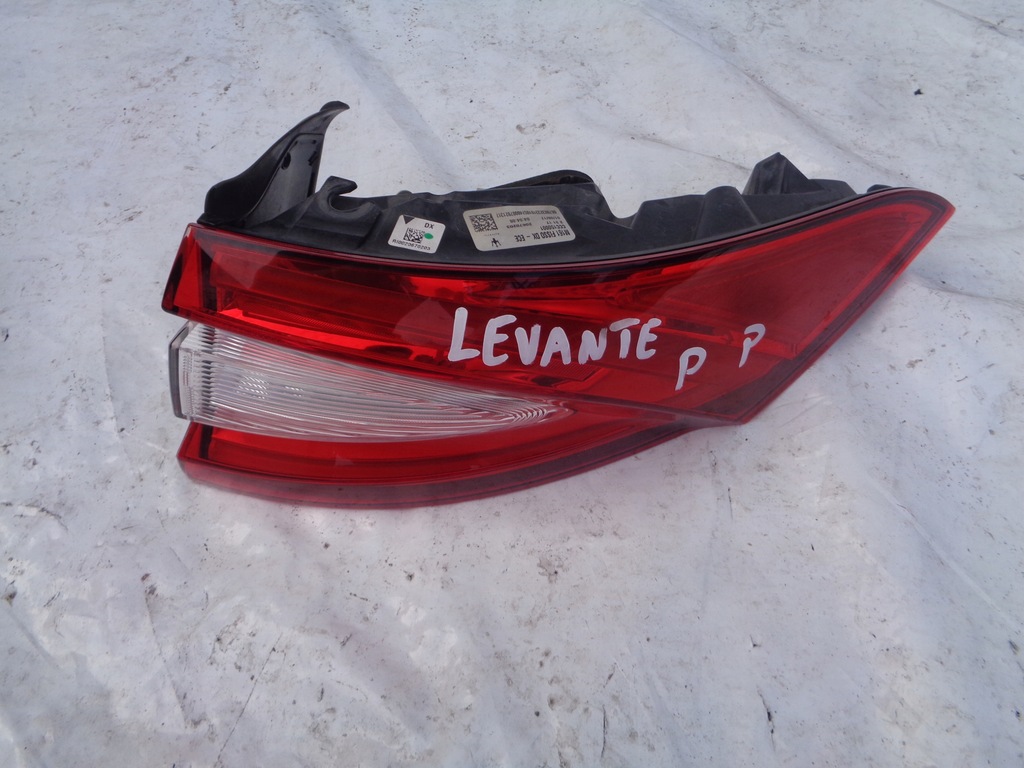 фото №1, Лампа задня права maserati levante