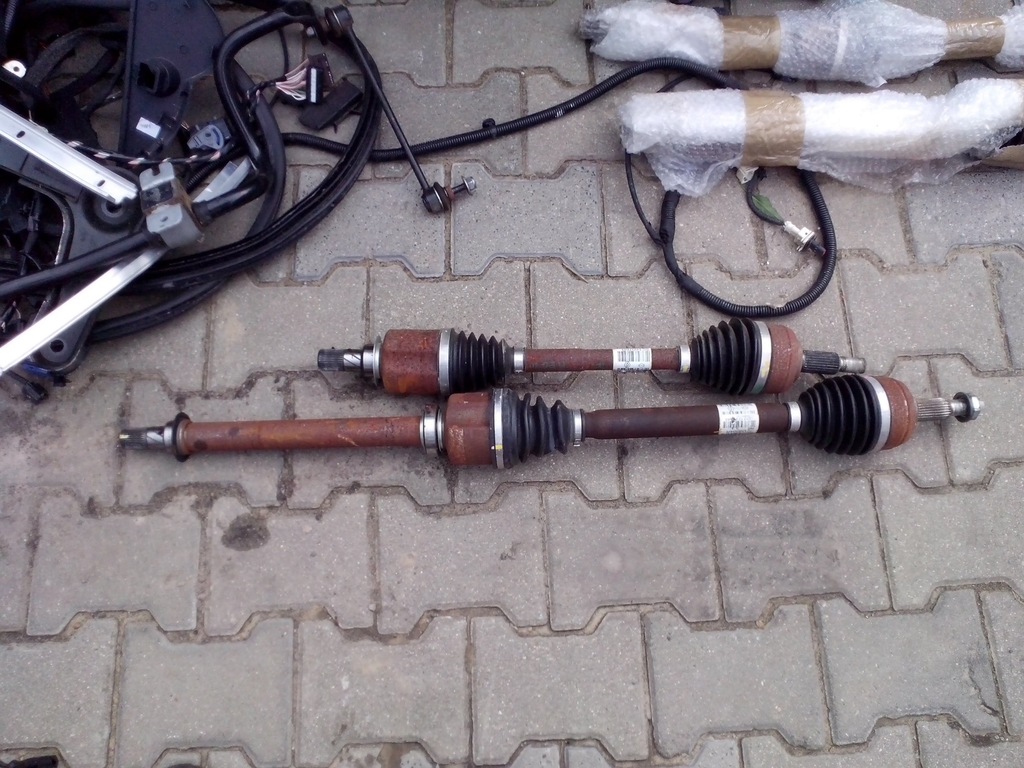 фото №1, Приводной вал renault megane iii scenic iii fluence 1.5dci