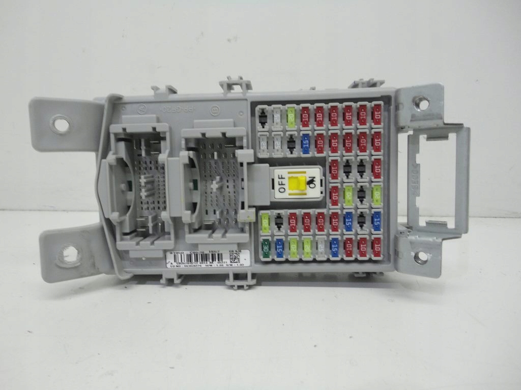 фото №1, Hyundai i20 ii 91950-c8570 корпус предохранителей 2014-