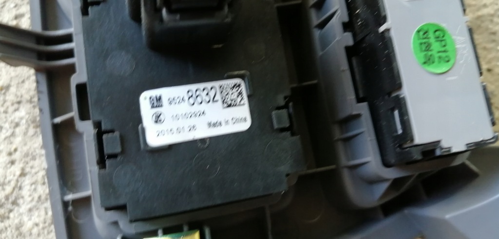 фото №3, Opel karl переключатель свет