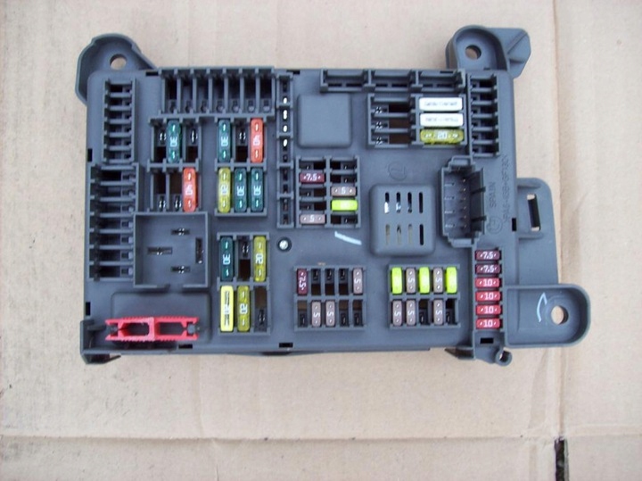 фото №1, Bmw x5 x6 e70 e71 коробка корпус предохранителей