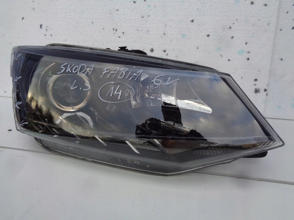 фото №1, Skoda fabia iii 3 6v лампа правая led 6v1941016a