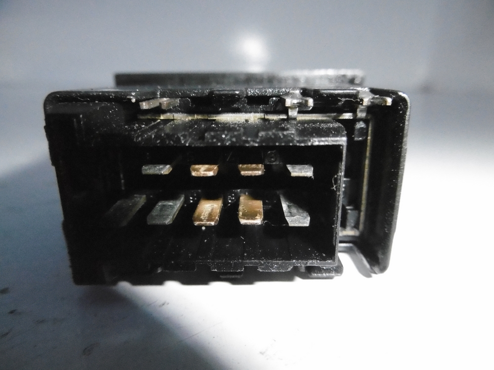 фото №3, Переключатель люк renault magnum