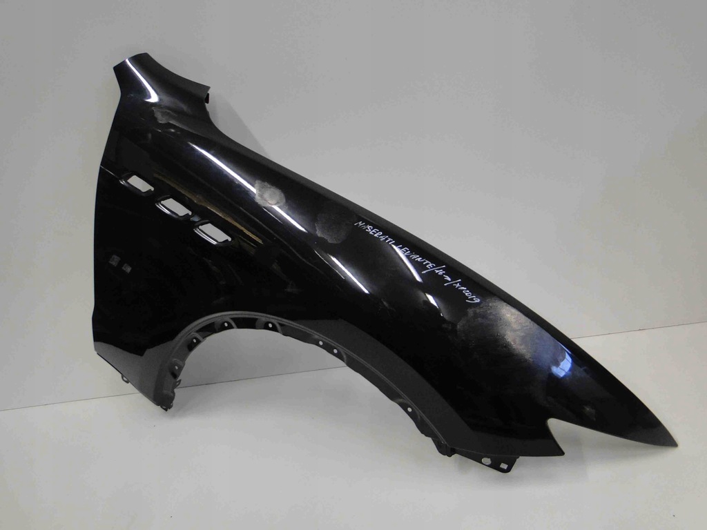 фото №3, Maserati levante крила передній правий