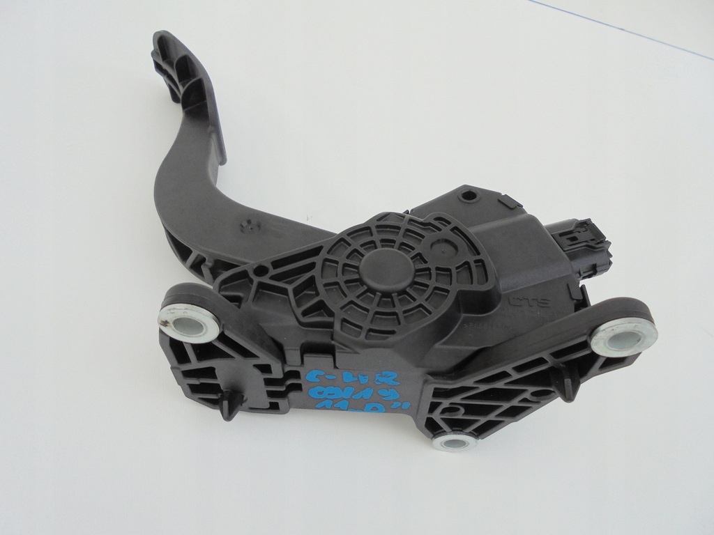 фото №5, Toyota c-hr педаль газа 78110-f4020 1.8 2016-2019