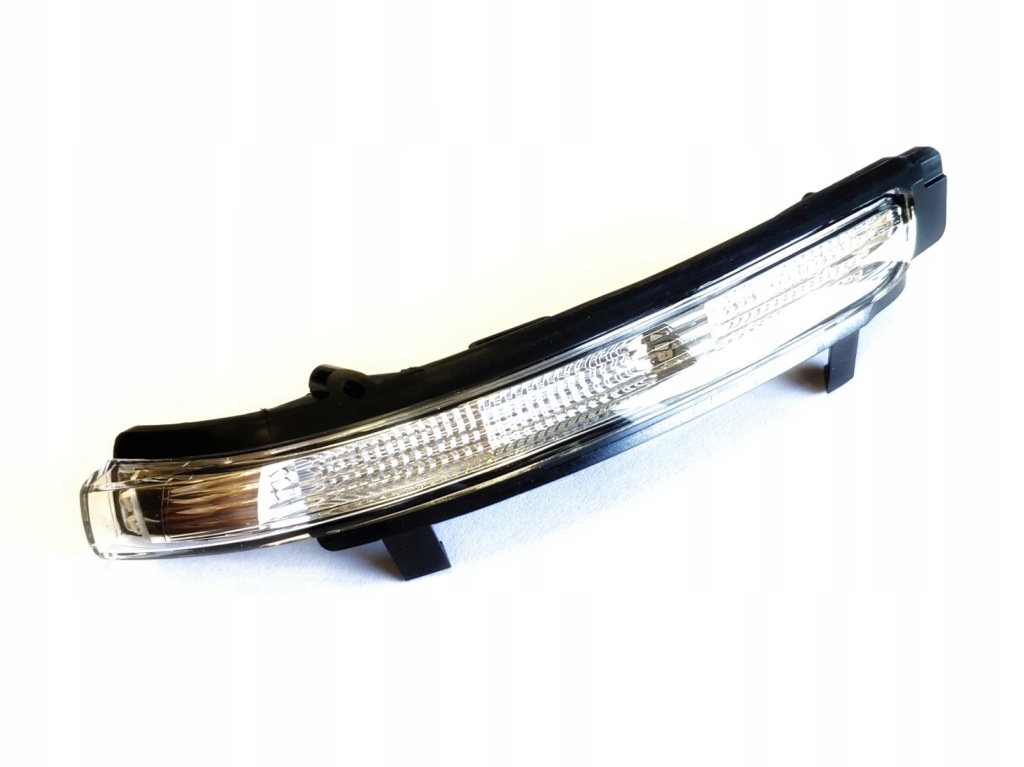 фото №4, Левый поворотник octavia ii / superb ii 3t0949101