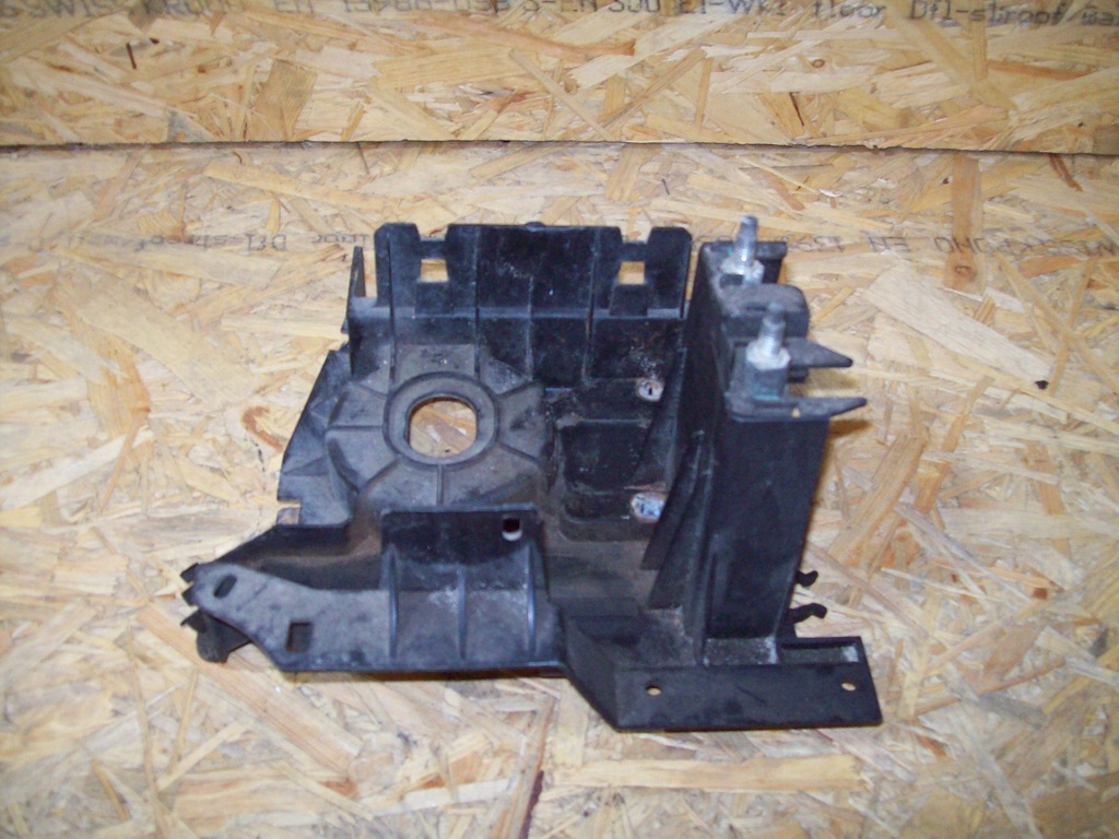 фото №1, Citroen xsara picasso 1,6 8 v основа акумулятор