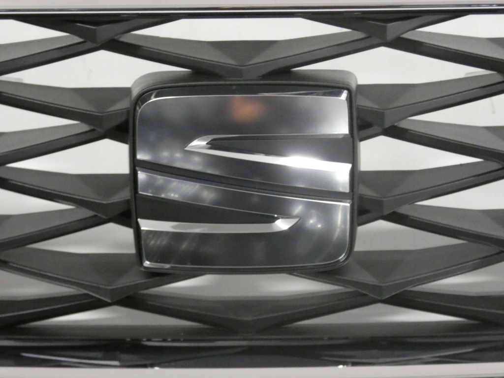 фото №2, Решітка радіатора, решітка радіатора seat leon iv fr хром
