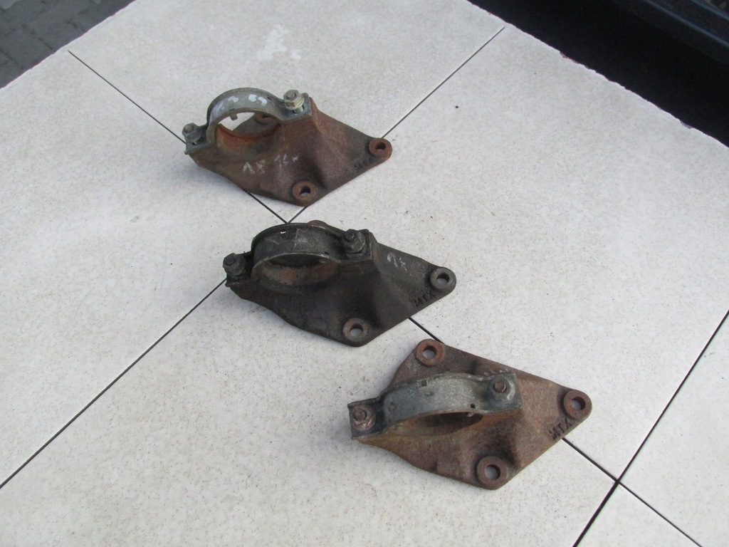 фото №1, Кронштейн підпора піввісь mondeo mk3 1,8 2,0 16v