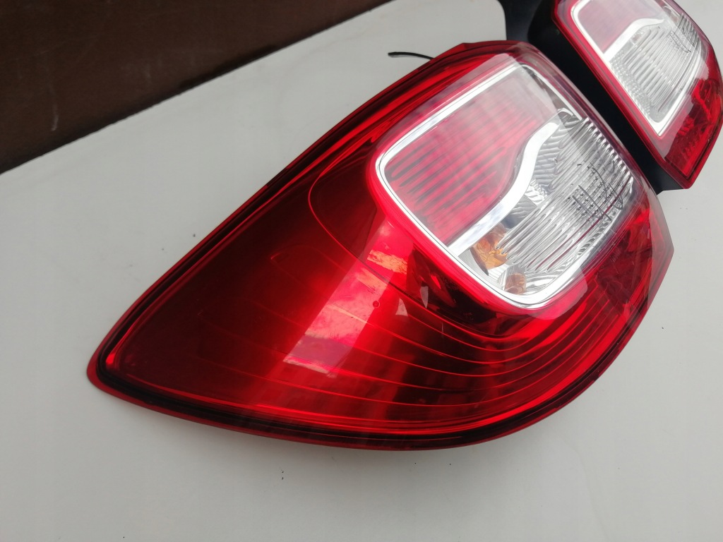 фото №1, Лампа левый правый задняя dacia sandero ii
