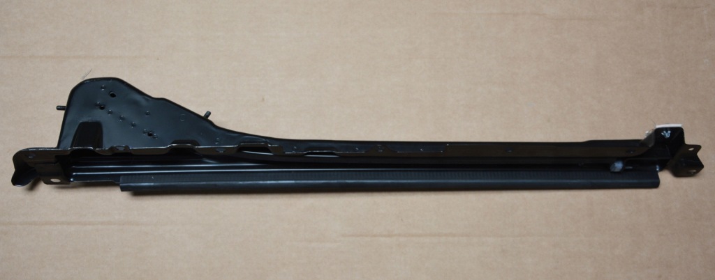 фото №1, 7n0843851g vw sharan напрямна напрямна двері задня