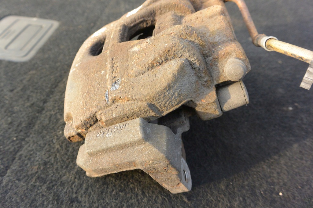 фото №4, Супорт гальмівний правий перед jaguar xf x250 lift