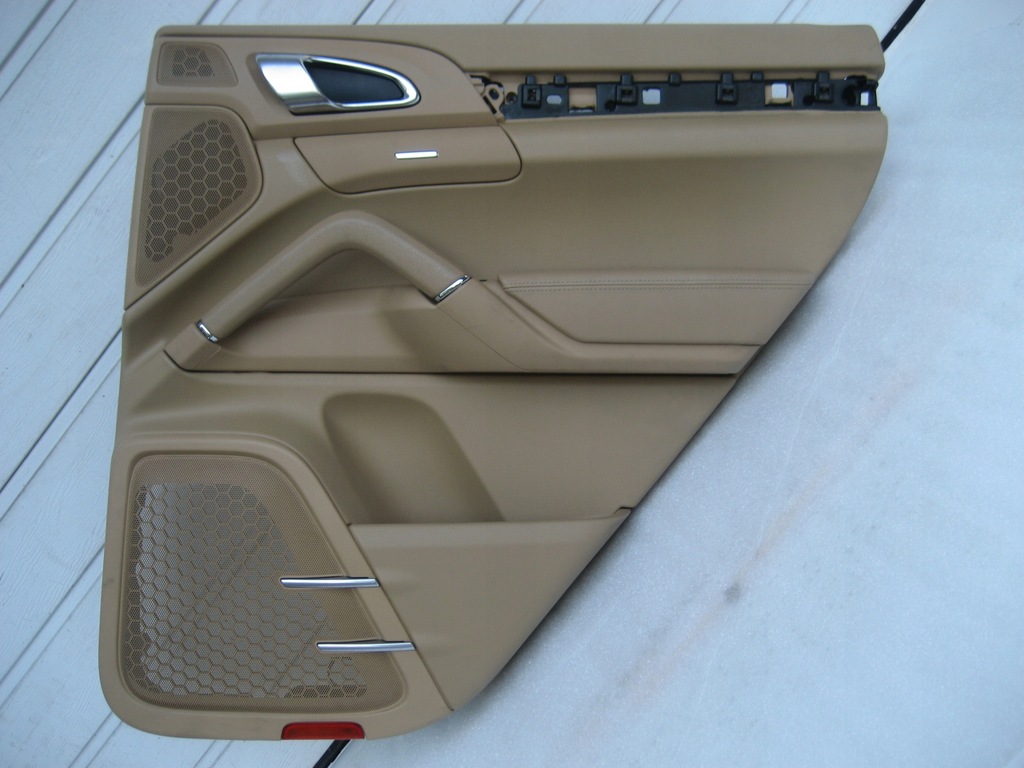 фото №1, Porsche cayenne 7p5 2010-17 обивка обшивка дверь