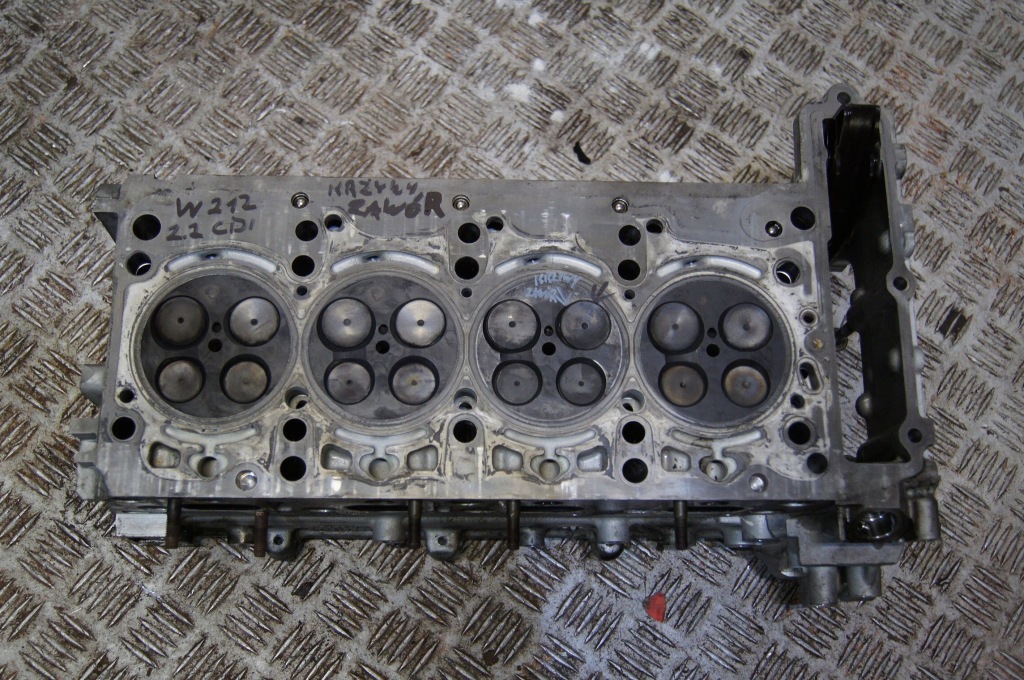 фото №7, Mercedes e-klasa w212 2.2 cdi a651 головка r651