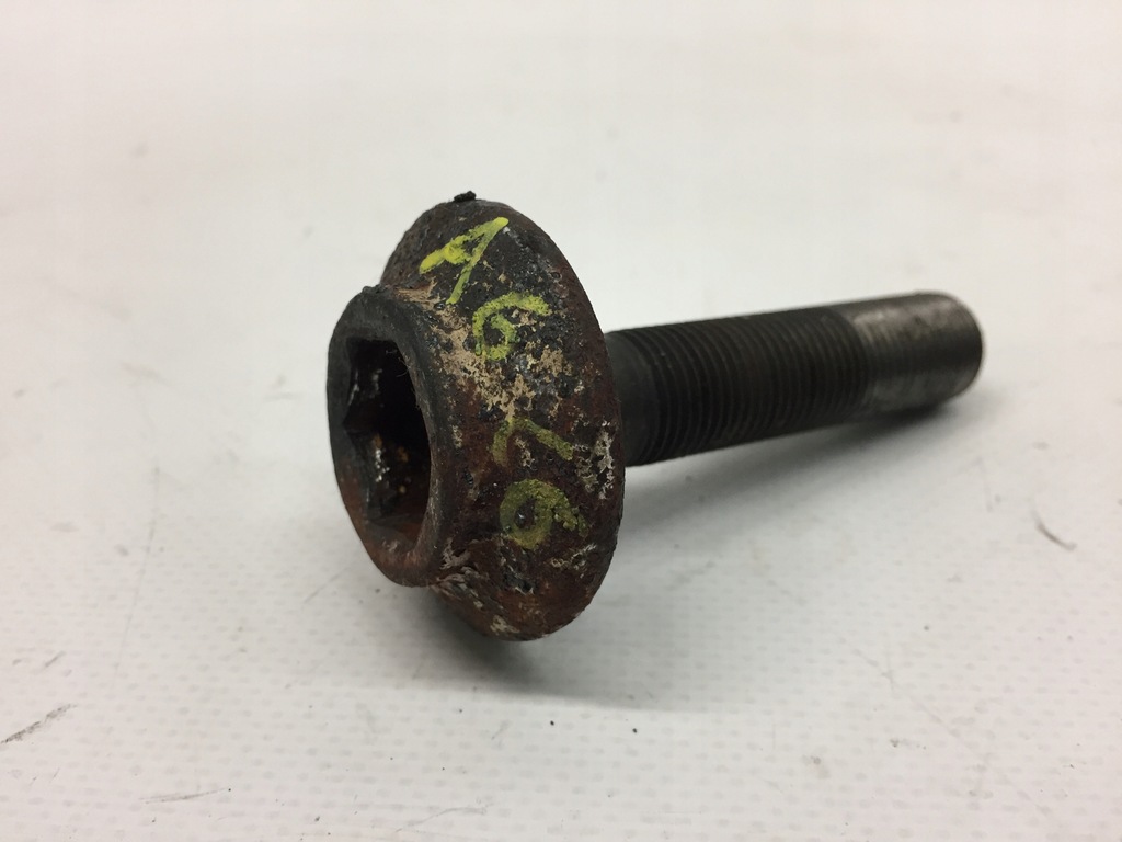 фото №1, Audi a6 c6 болт полуось 3.0 tdi