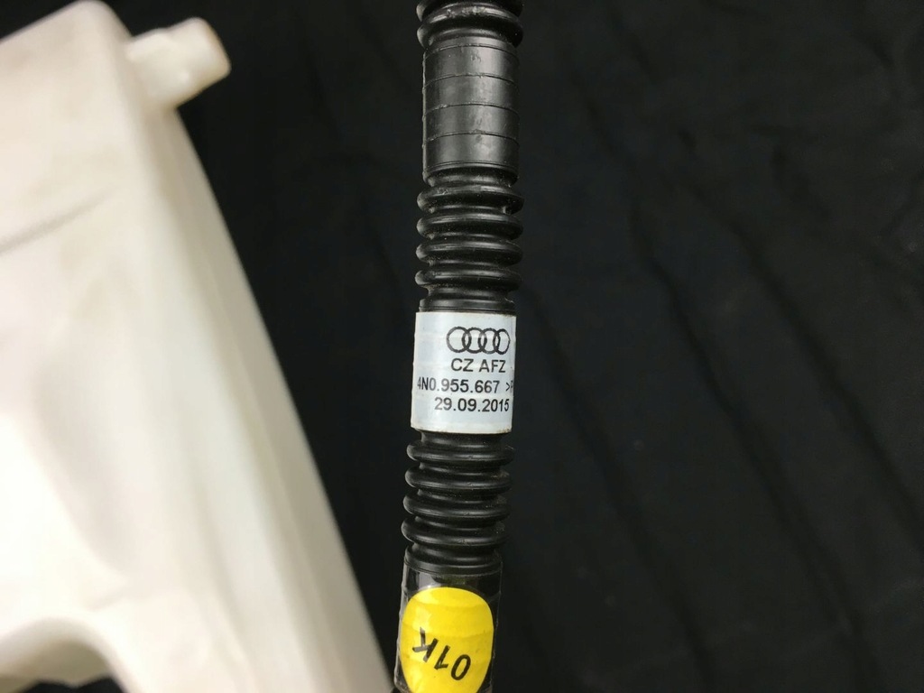 фото №7, Audi a8 d5 3.0 18- бак омывателя