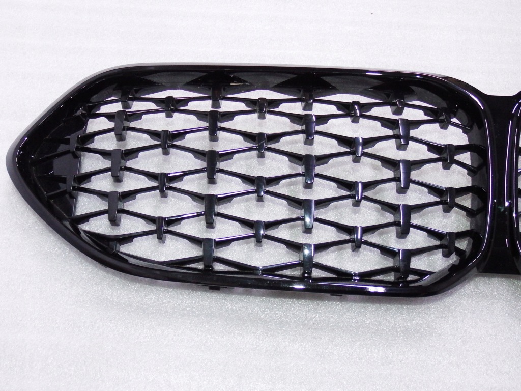 фото №3, Решётка радиатора решётка радиатора bmw f40 1 plaster соты 8493488