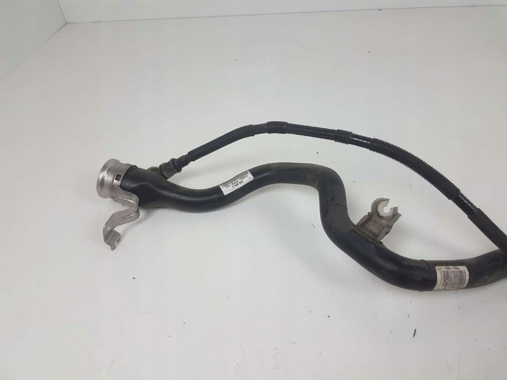 Bmw f30 f31 2.0d труба заливная горловина топлива 7244031 Доставка