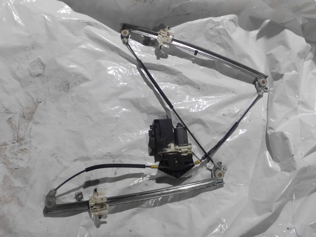 фото №1, Peugeot 807 механизм окон правый перед eu