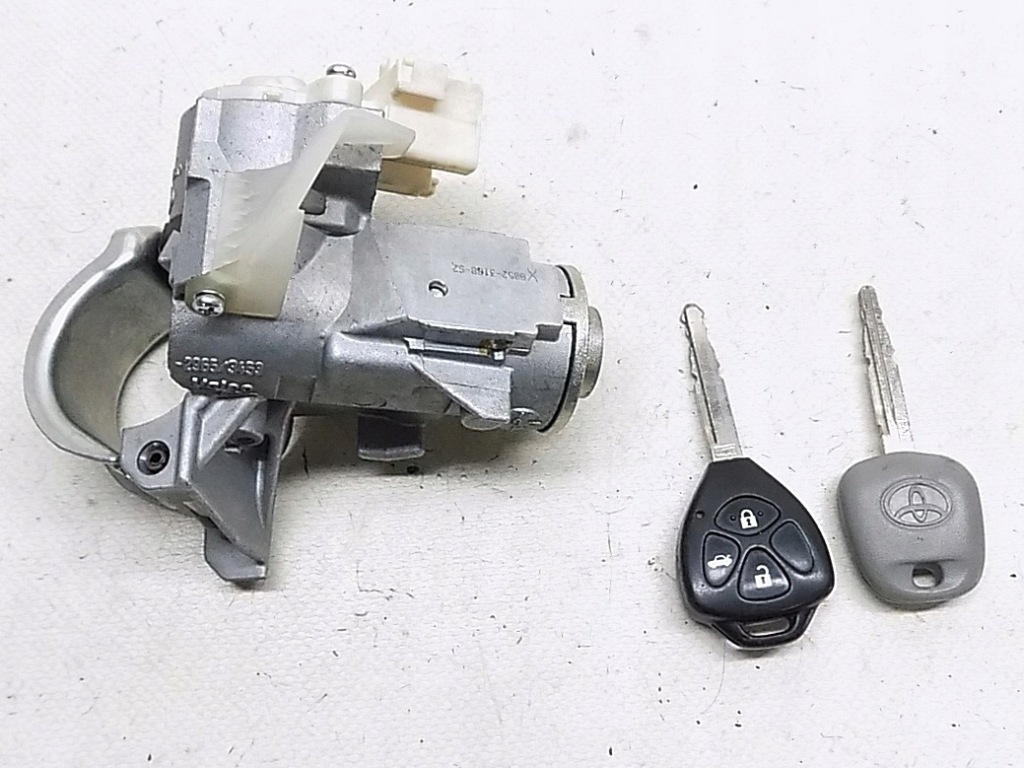 фото №1, Замок зажигания ключи - avensis t27 2.0 2.2 d4d