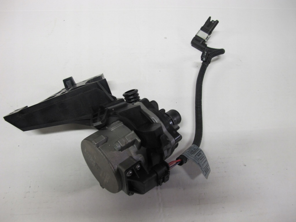 фото №1, Насос wody bmw f02 f07 f10 7566335