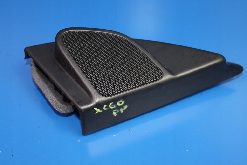 фото №1, Volvo xc60 08- треугольник защита динамик правый перед