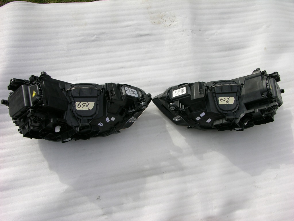 фото №13, Vw golf sportsvan лампа правая + левая ксенон anglik