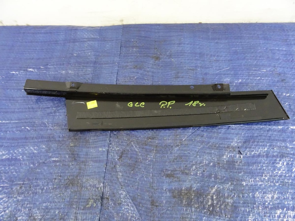 фото №4, Молдинг дверь правый перед mercedes glc x253