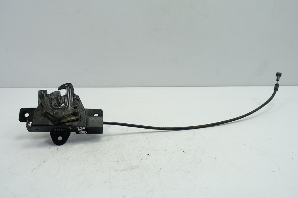 фото №1, Hyundai i20 1.4 crdi замок передньої капот перед