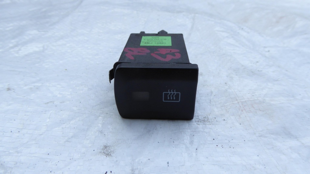 фото №1, Кнопка подогрев стекло задний audi a3 8l0941503a