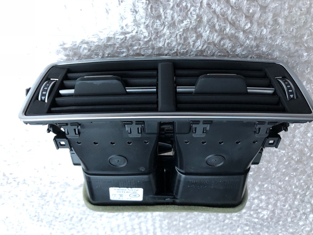 фото №1, Audi q7 решітка обдув 4m0819203c