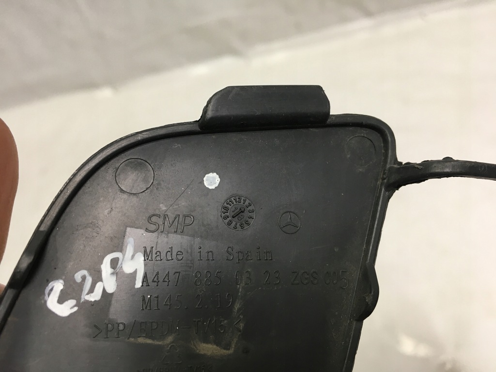 фото №3, Mercedes w246 заглушка фаркоп a2468852100