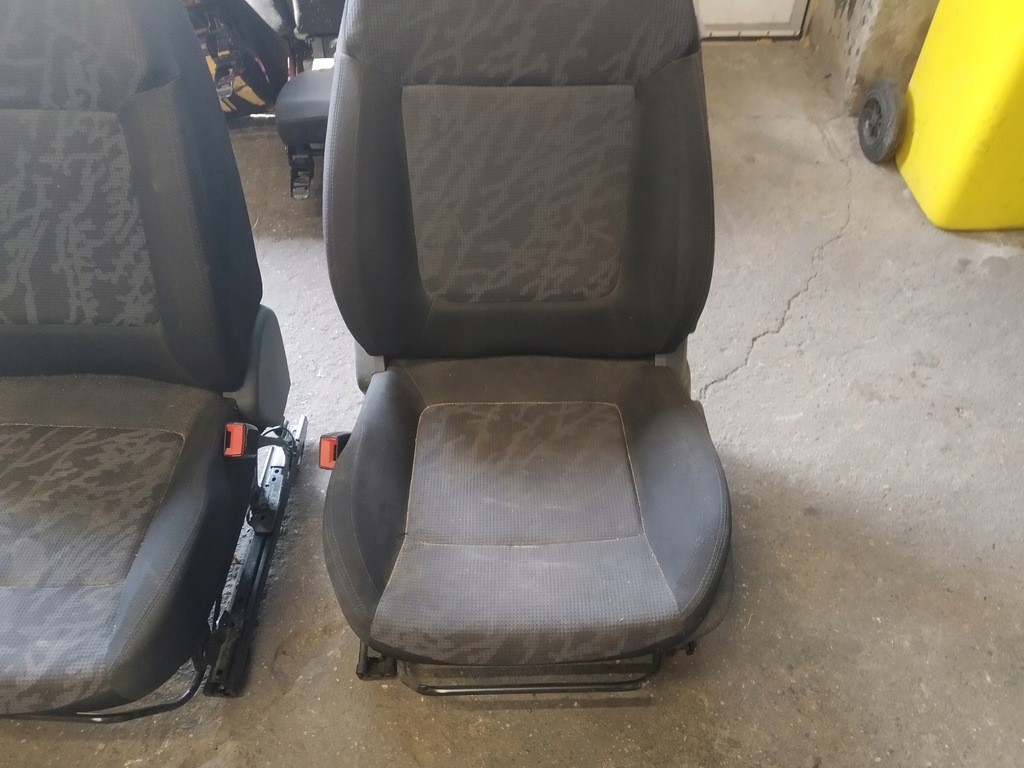 фото №2, Заднє сидіння салон сидіння peugeot 3008