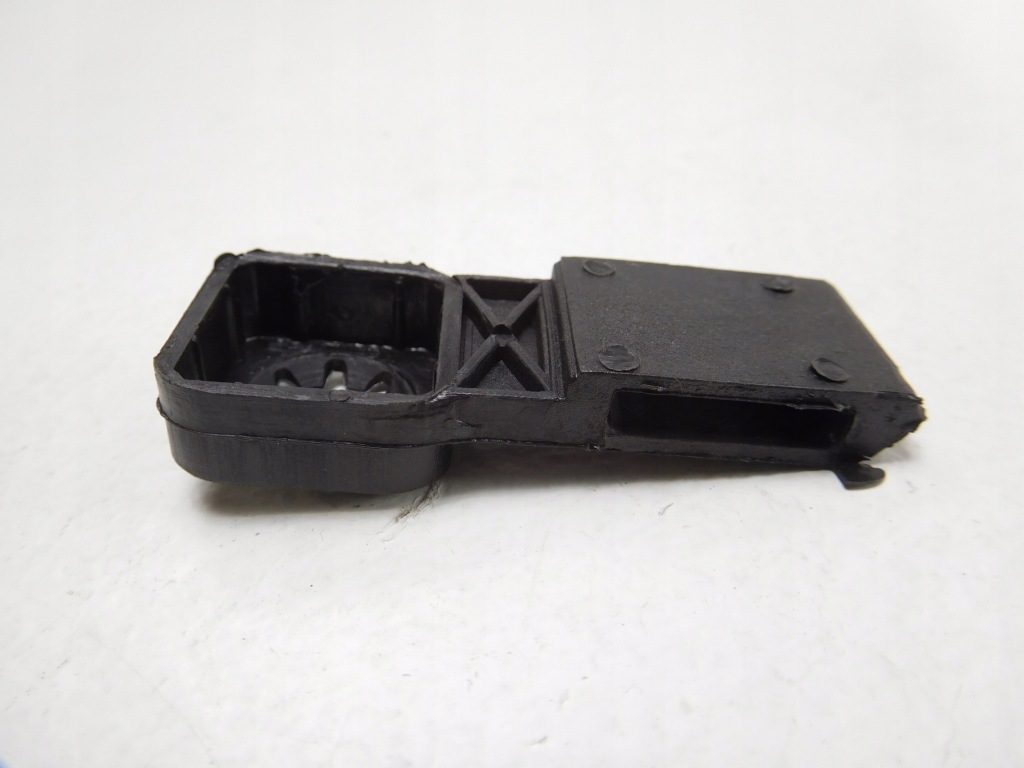 Кронштейн пряжка сиденье передние punto 183525660 в Украине