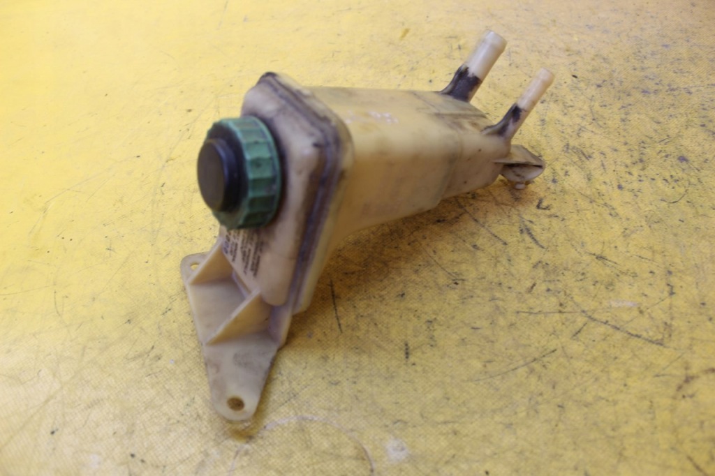 Купити Бачок підсилювача audi a4 b5 8d0422373c