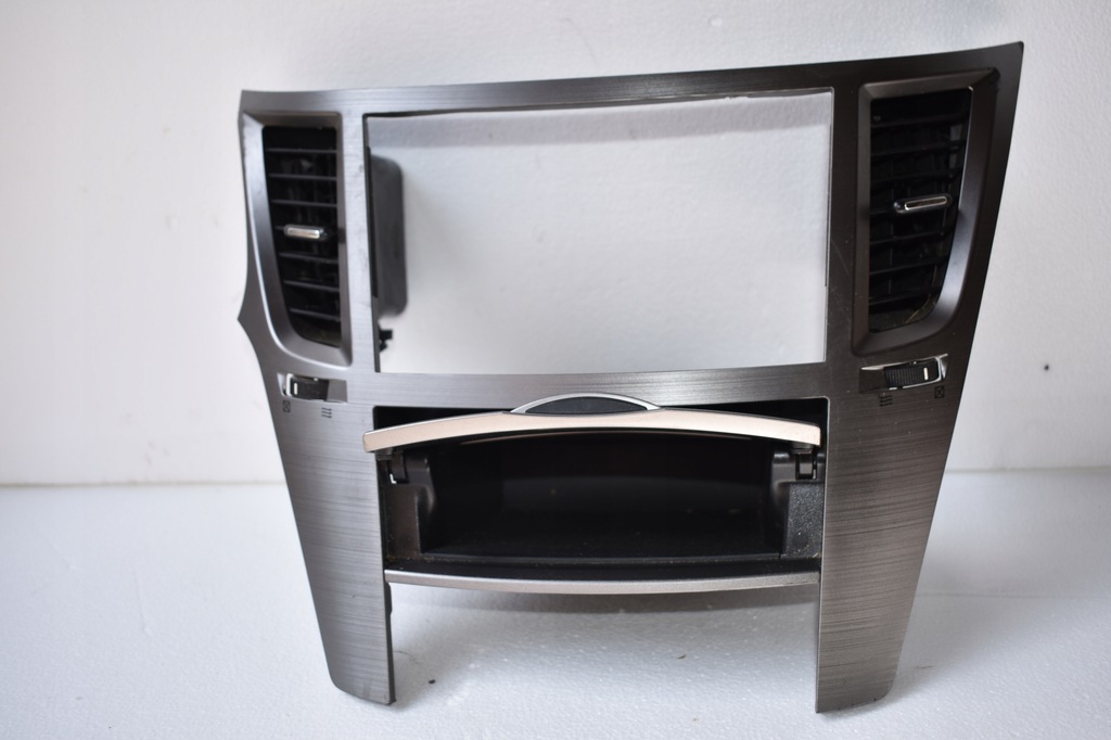 фото №2, Впуск вихід решітка рамка радіо subaru legacy