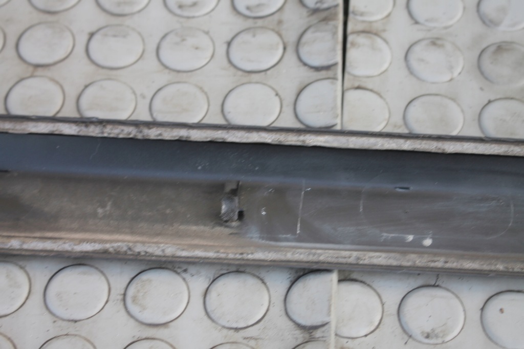 фото №6, Молдинг дверь левый задняя 33a subaru outback iii 03-09