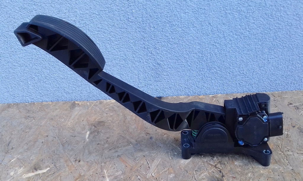 фото №5, Педаль потенциометр газа alfa romeo 147 0281002380