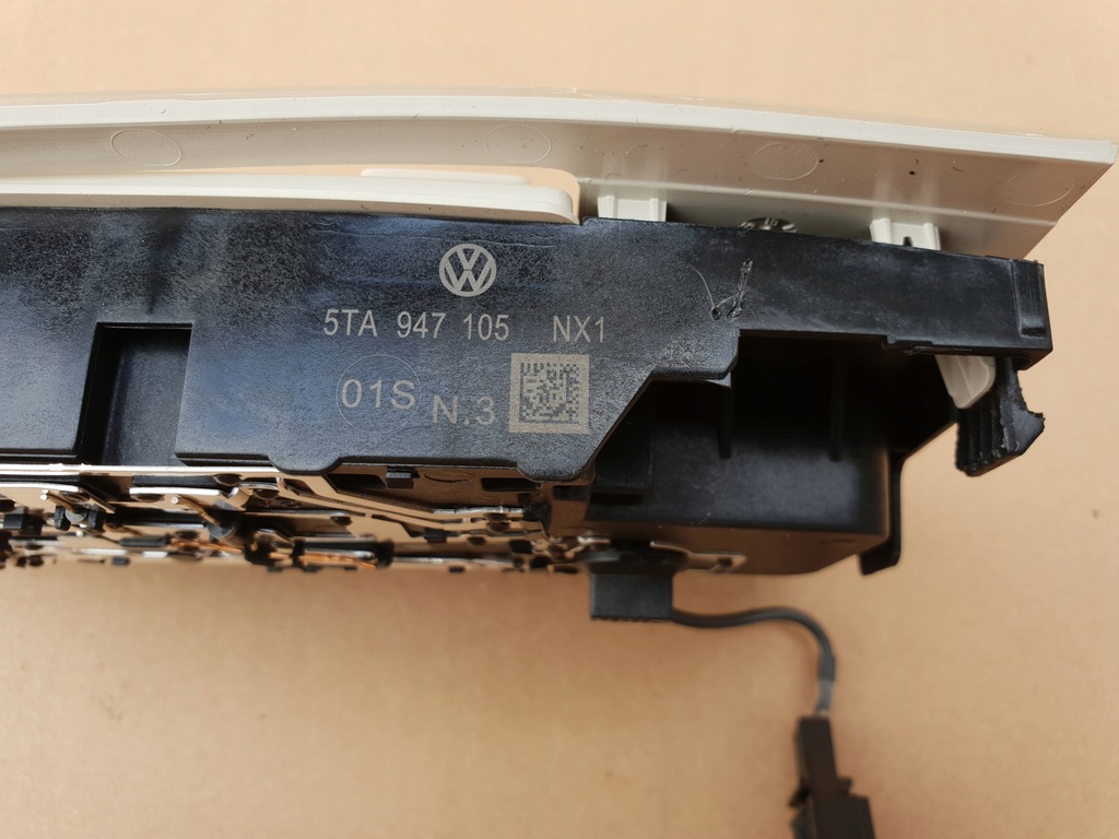 фото №5, Vw passat лампа освітлення стельовий 5ta947105