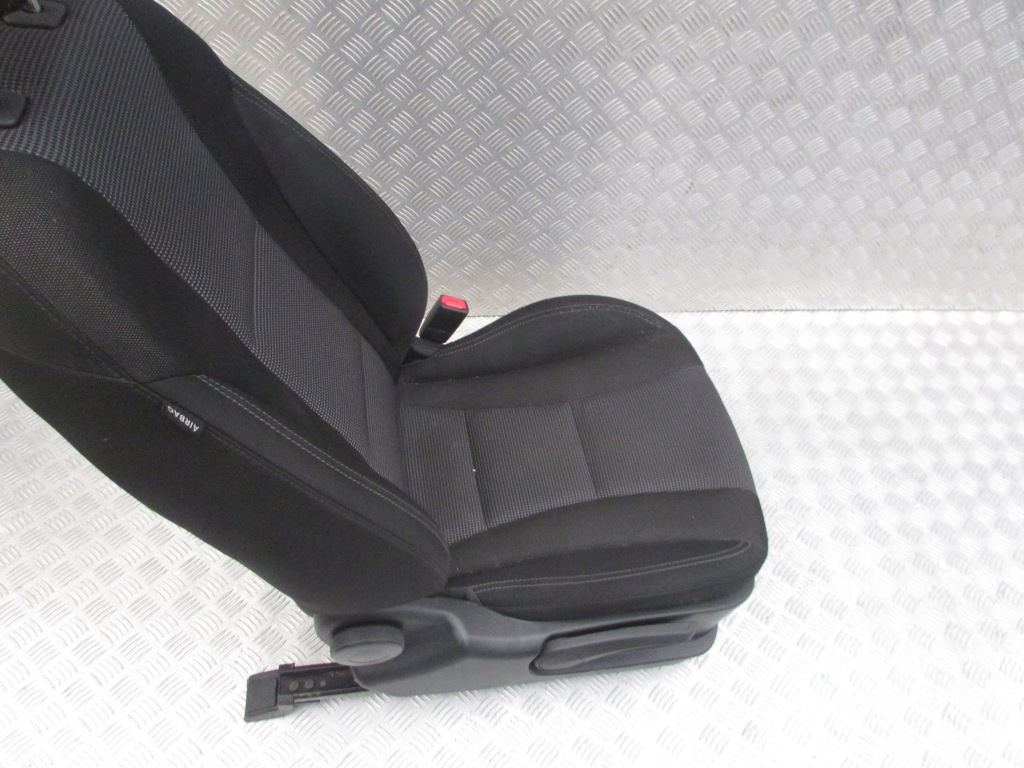 фото №4, Сидіння обшивка правий hyundai i30 ii 13r